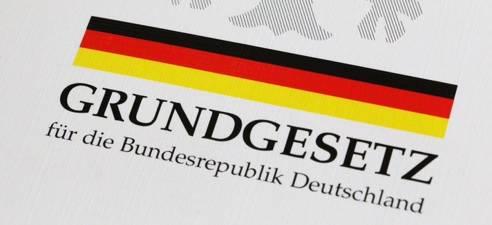 Verfassungstreue-Check©adobestock_U.J.Alexander Grundgesetz der Bundesreprublik Deutschland©adobestock_U.J.Alexander